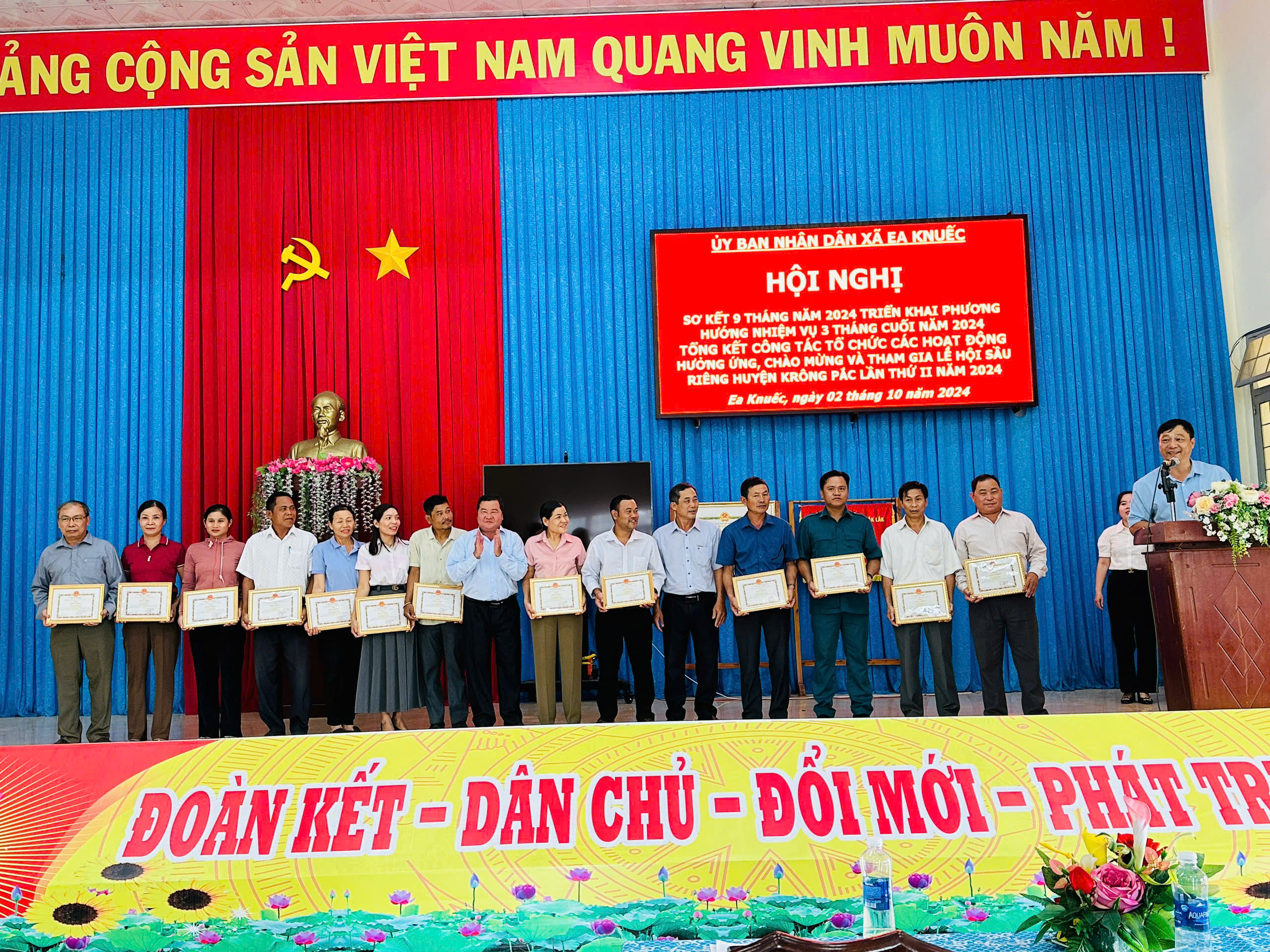 9 tháng Đảng 8